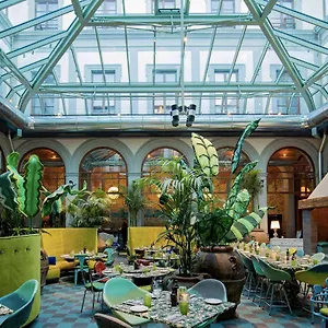 **** Hotel 25hours Piazza San Paolino Italie